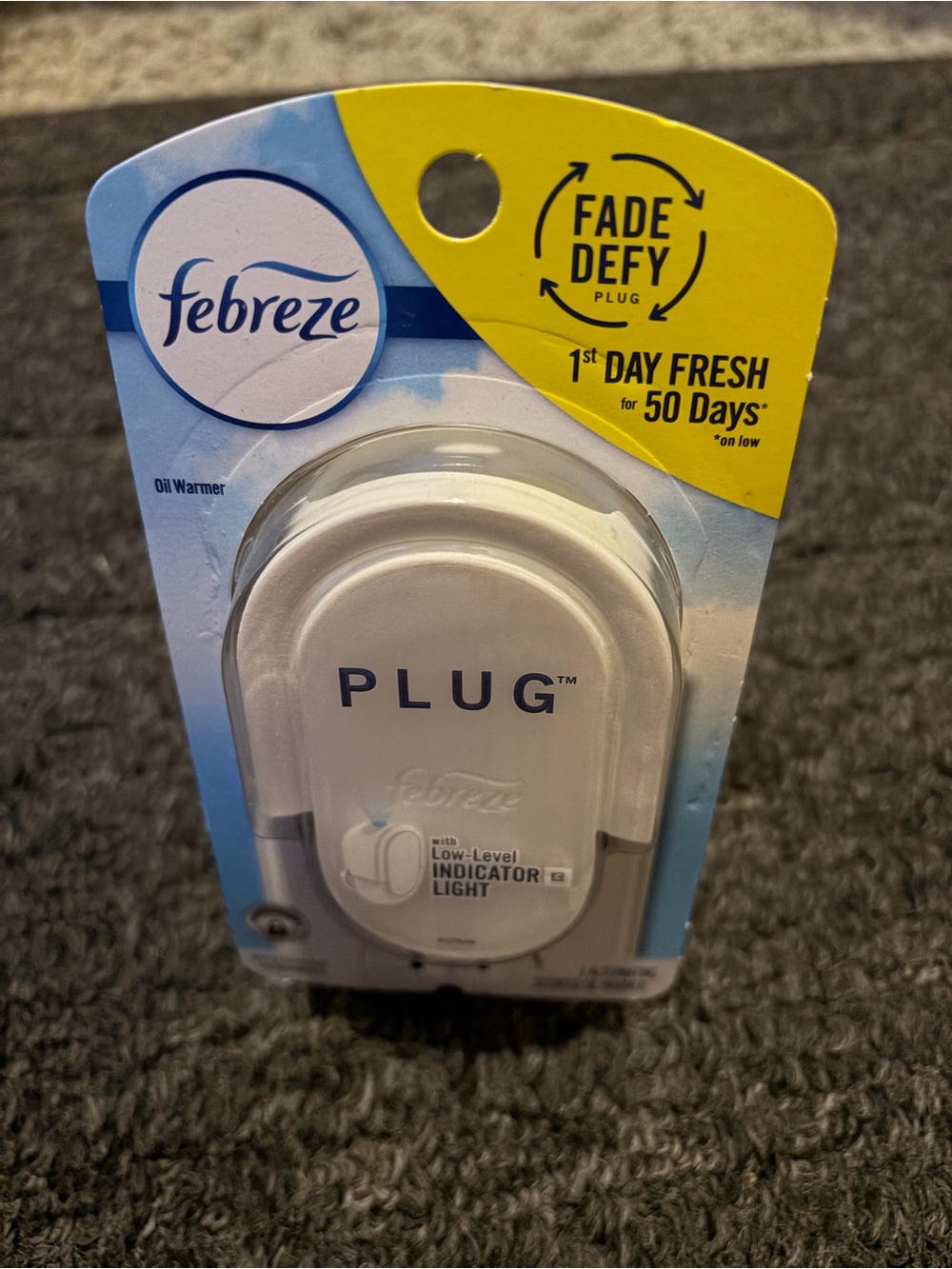 NIB febreze fade defy wall plug.